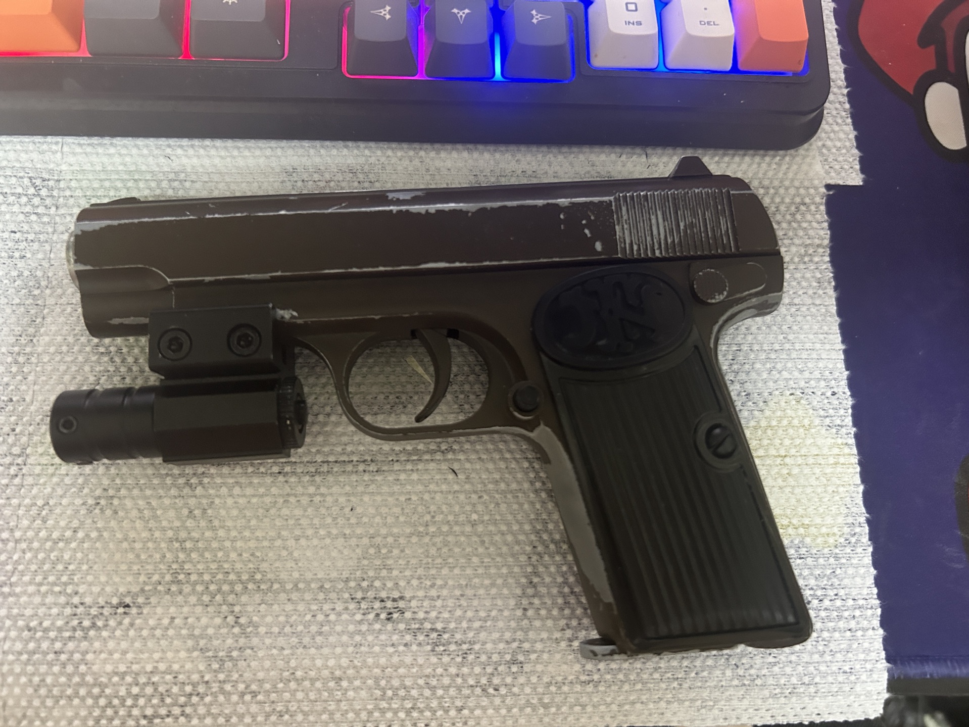 突然发现一个有意思的事情,勃朗宁k17d居然可以用红外!