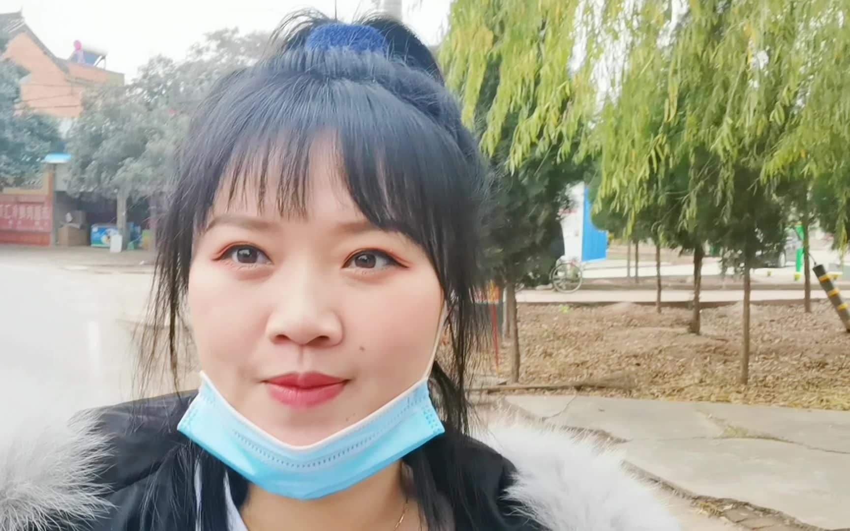 活动  东北小莉来河南第5天,这里农村房子像别墅,三层共400平价值40万