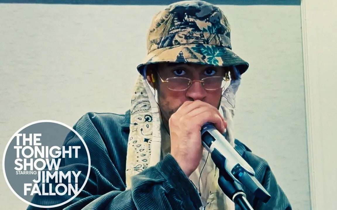 欧美顶级现场badbunny做客肥伦秀现场演唱新歌yovistoas01