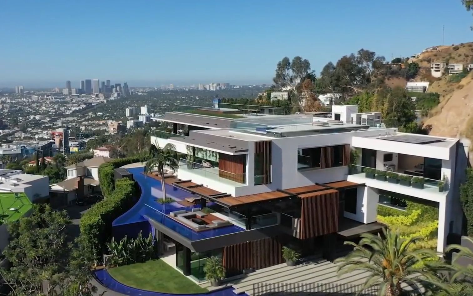 洛杉矶山顶别墅_哔哩哔哩 (゜-゜)つロ 干杯~-bilibili