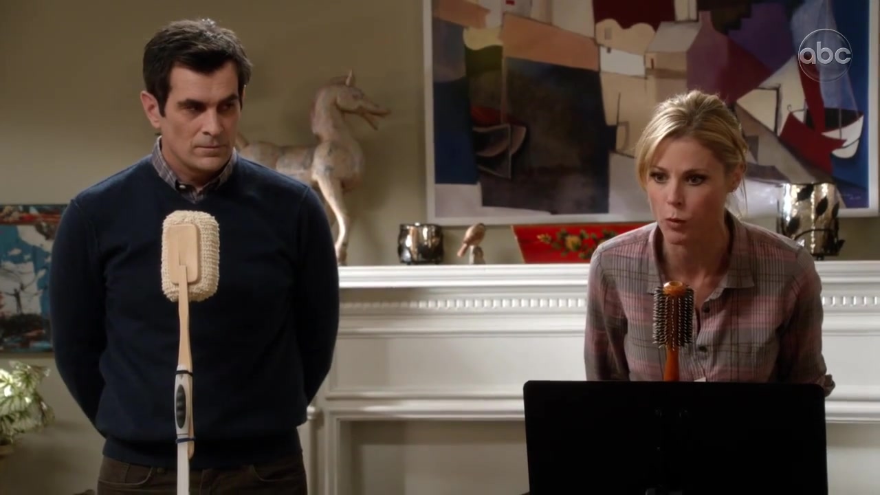 debate practice for claire! - modern family_哔哩哔哩_bilibili