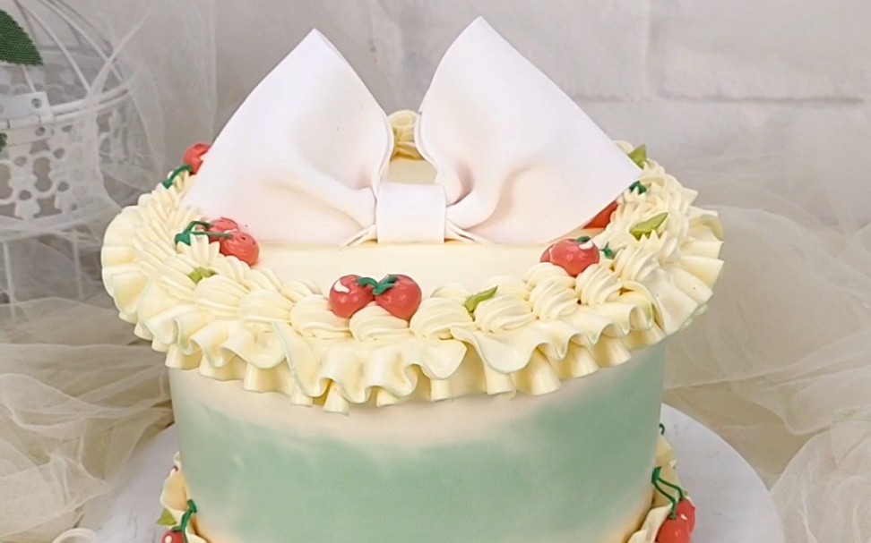 复古裙边 樱桃蛋糕
