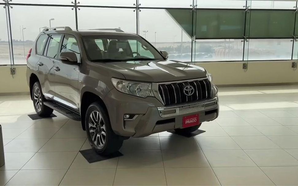 2022款丰田普拉多txl到店,外观内饰高清实拍_哔哩哔哩_bilibili