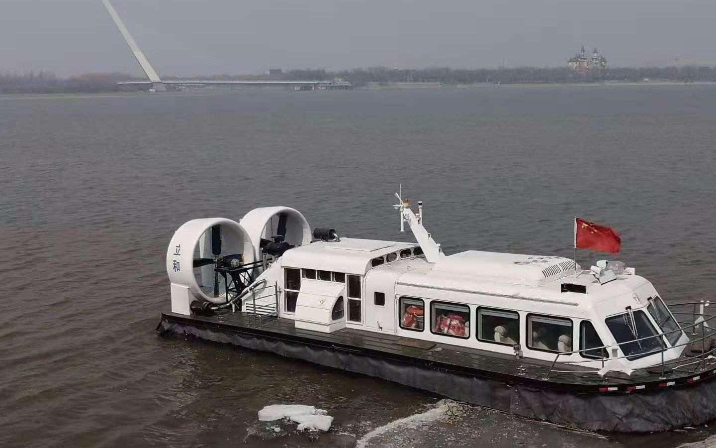 中国最大的气垫船图片