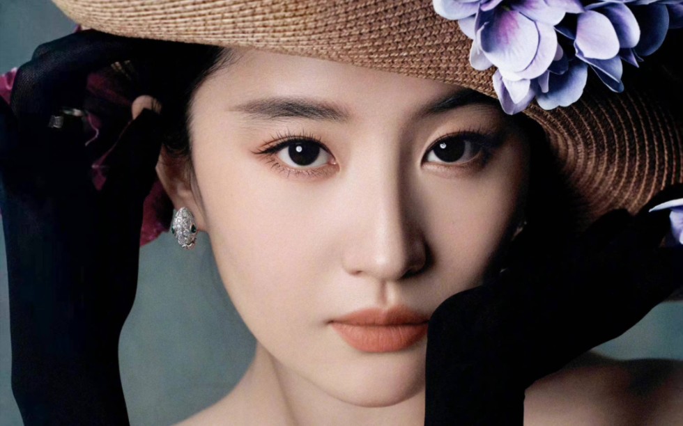 眼睛适应了真正的黑暗后,你会发现黑暗本身也是一种明亮【星】|刘亦菲