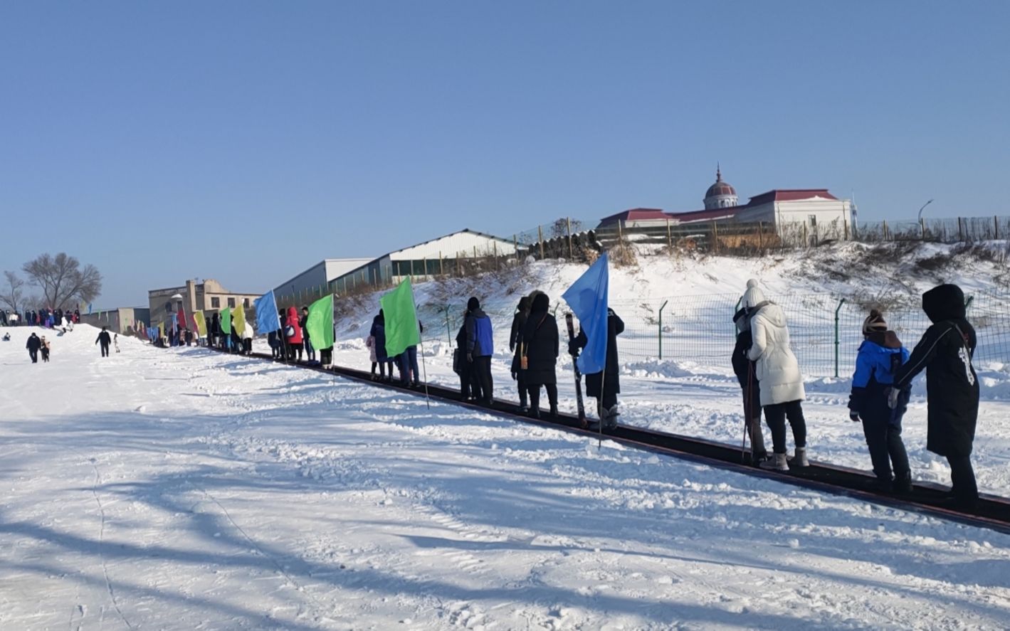 从缆车到魔毯每一次雪场 “狂飙爱游戏- 爱游戏体育- AYX爱游戏体育官方网站” 都有电流在守护