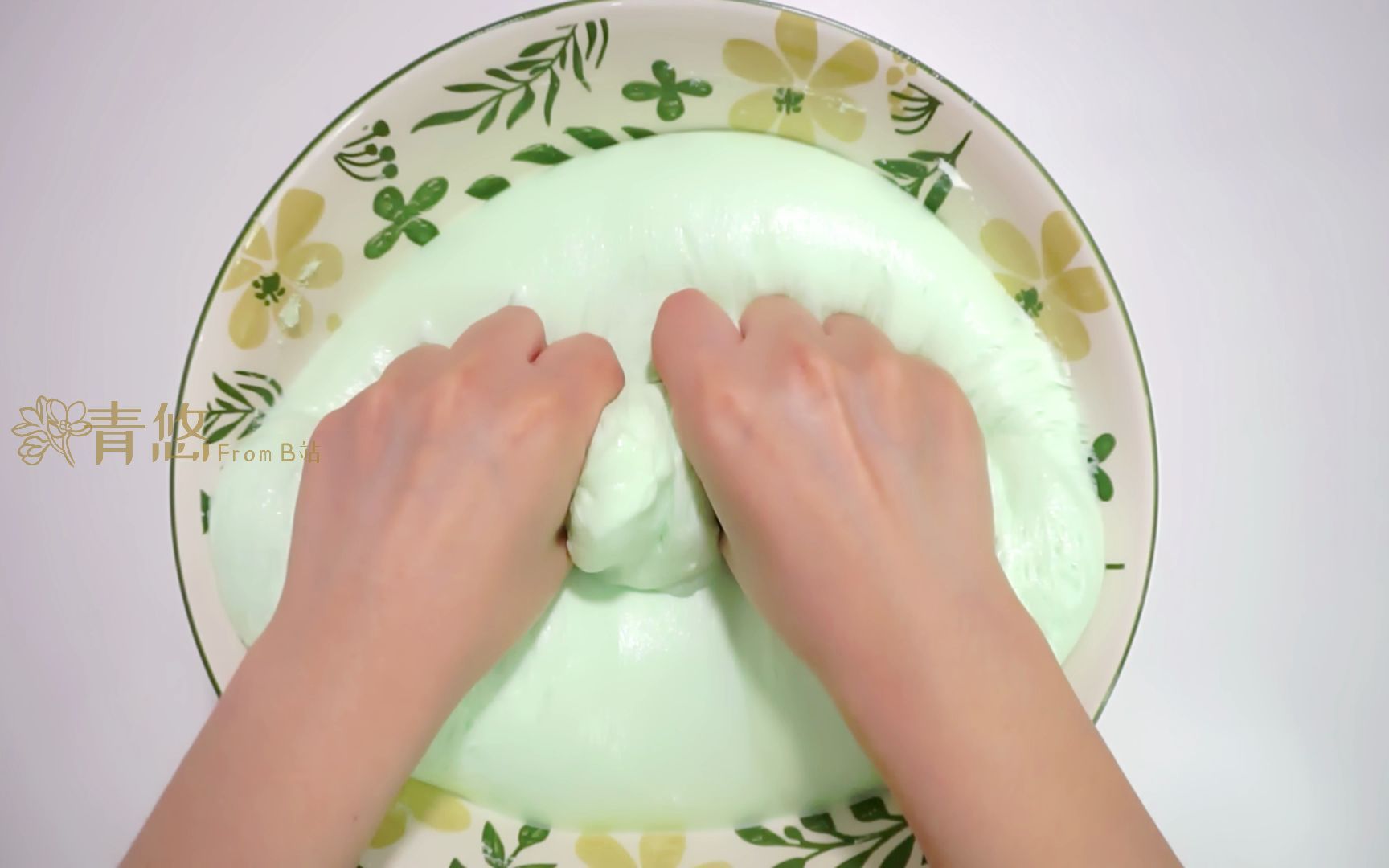 改泥记白露的哈密瓜撞奶改冰山香味依旧