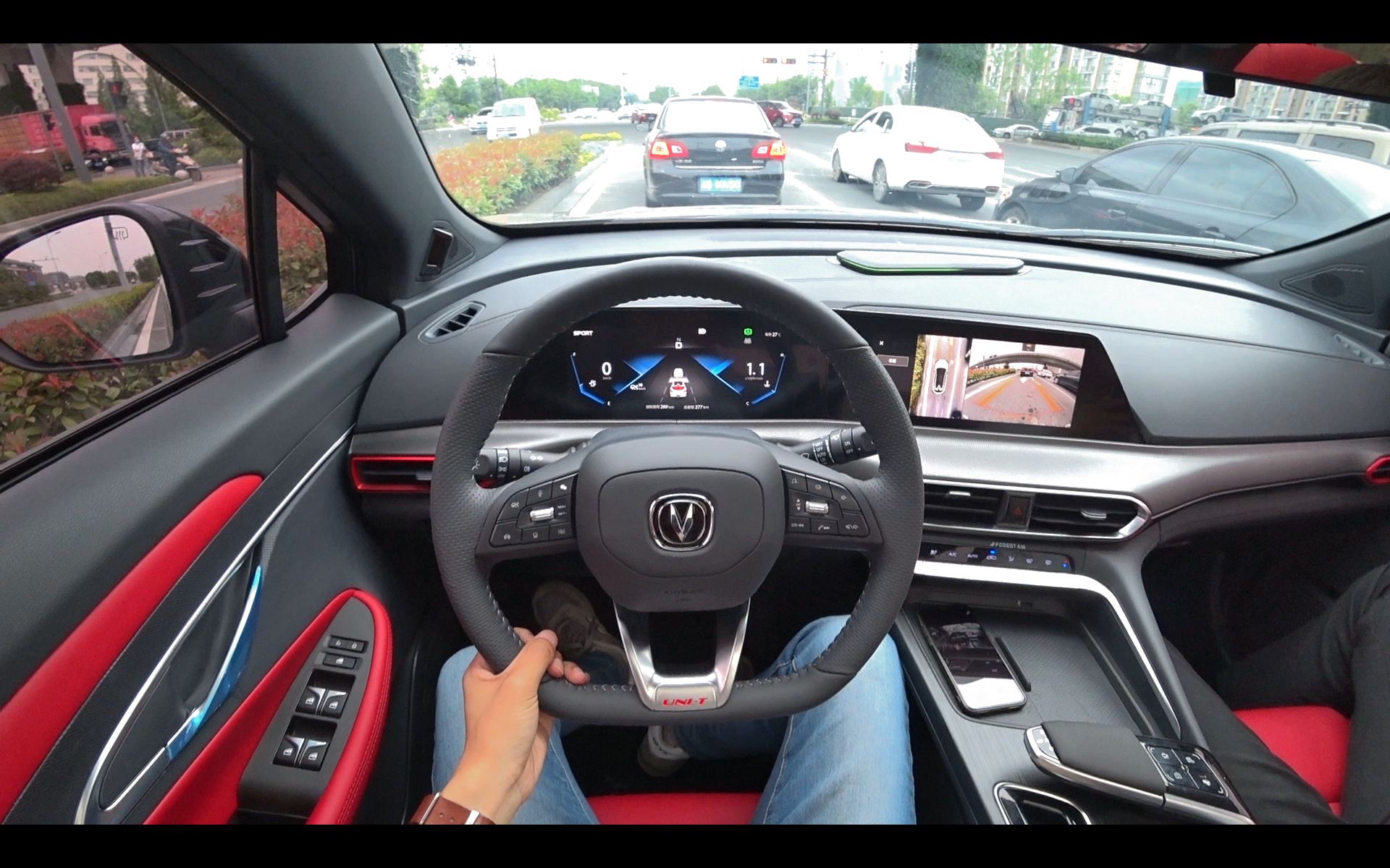 「第一视角」全新长安uni-t引力:设计我要吹爆;地盘/空间/动力是惊喜