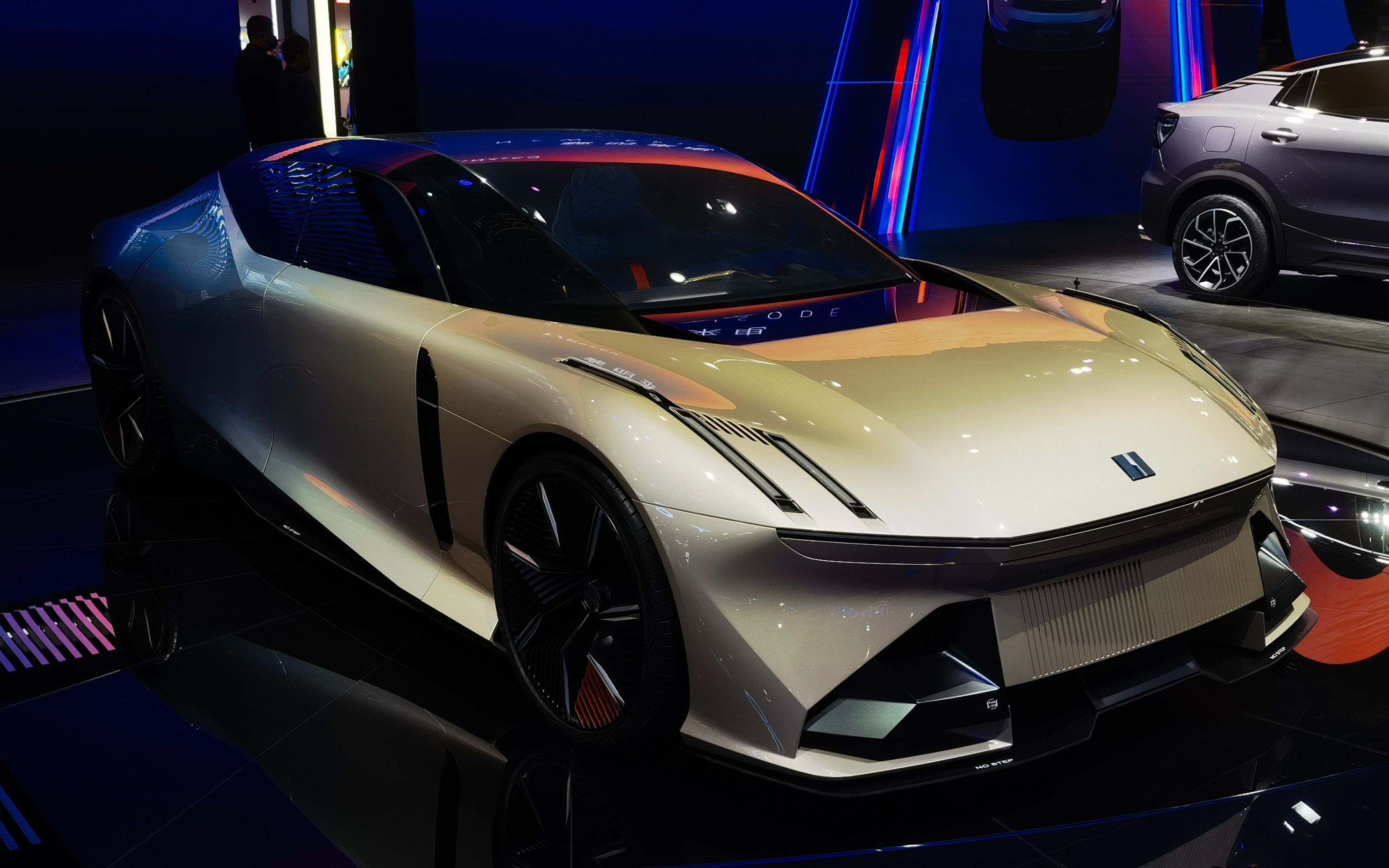 【领克上海车展】link&co的表演泰裤辣!