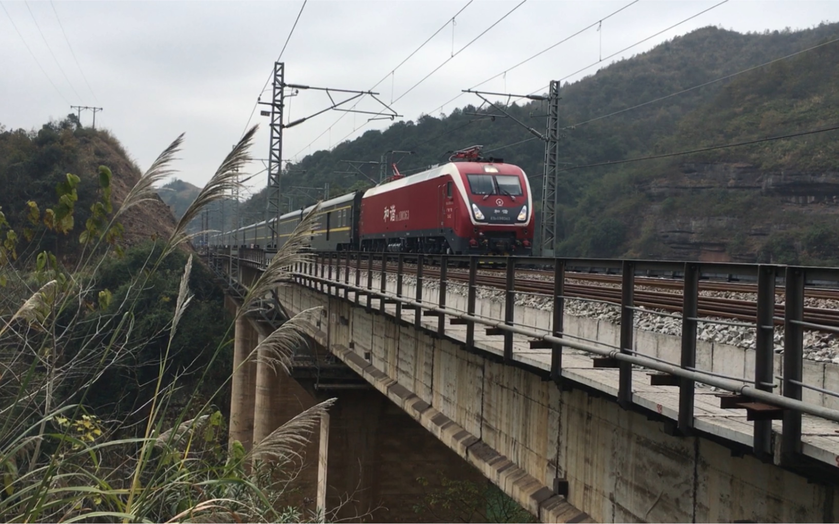 [图]京广铁路湘粤交界处，粤汉铁路老省界桥拍车视频集合(正常向非瘋视频)