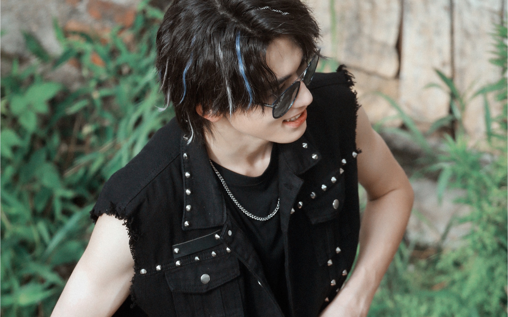 一些个宋亚轩让人流口水的无袖造型舞台五分钟看完少年美一块红布相遇