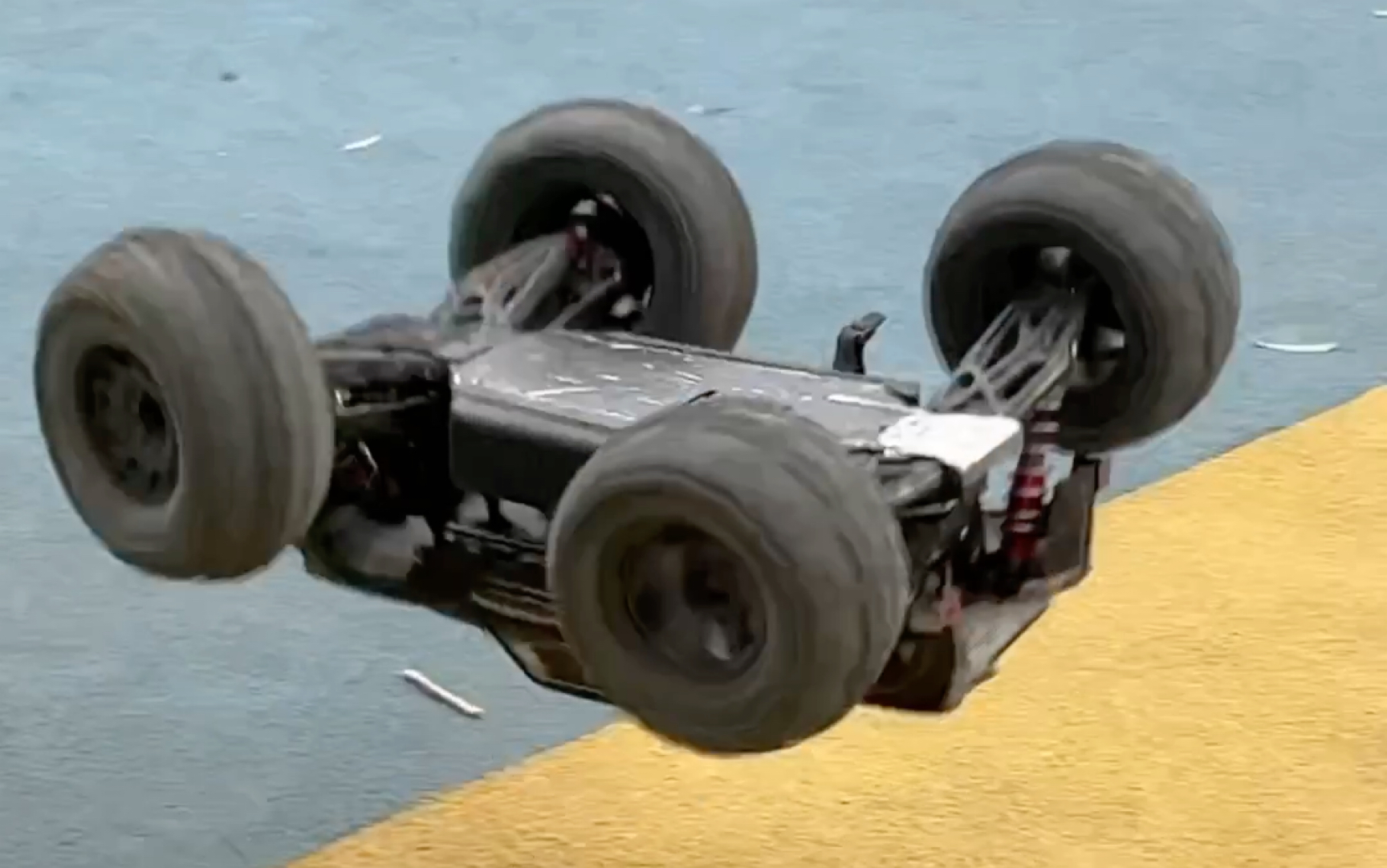 流浪空翻实力 大脚车,和平精英