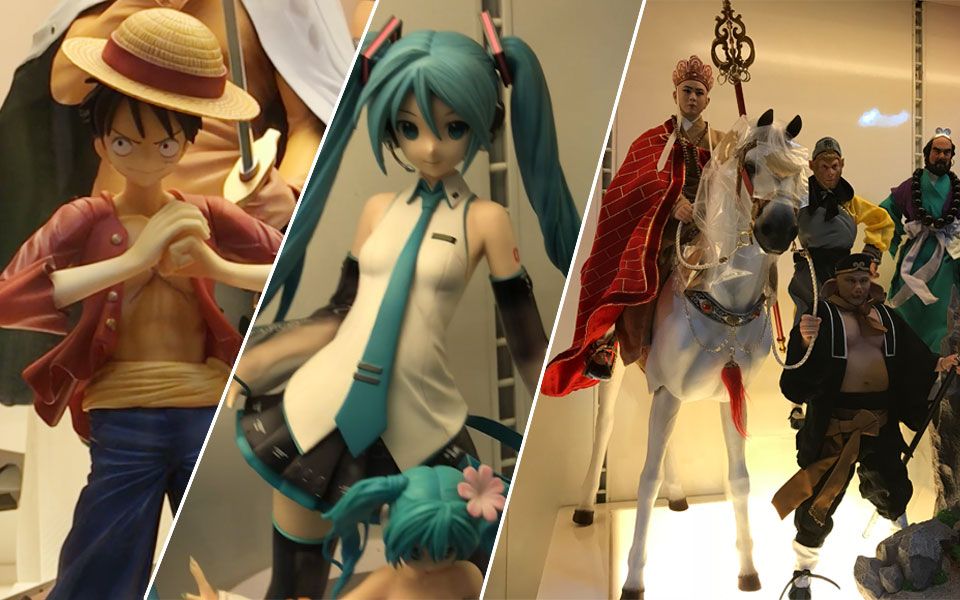 上海の正品手办铺实拍 各种姿势的初音和小忍:比蜡像还逼真