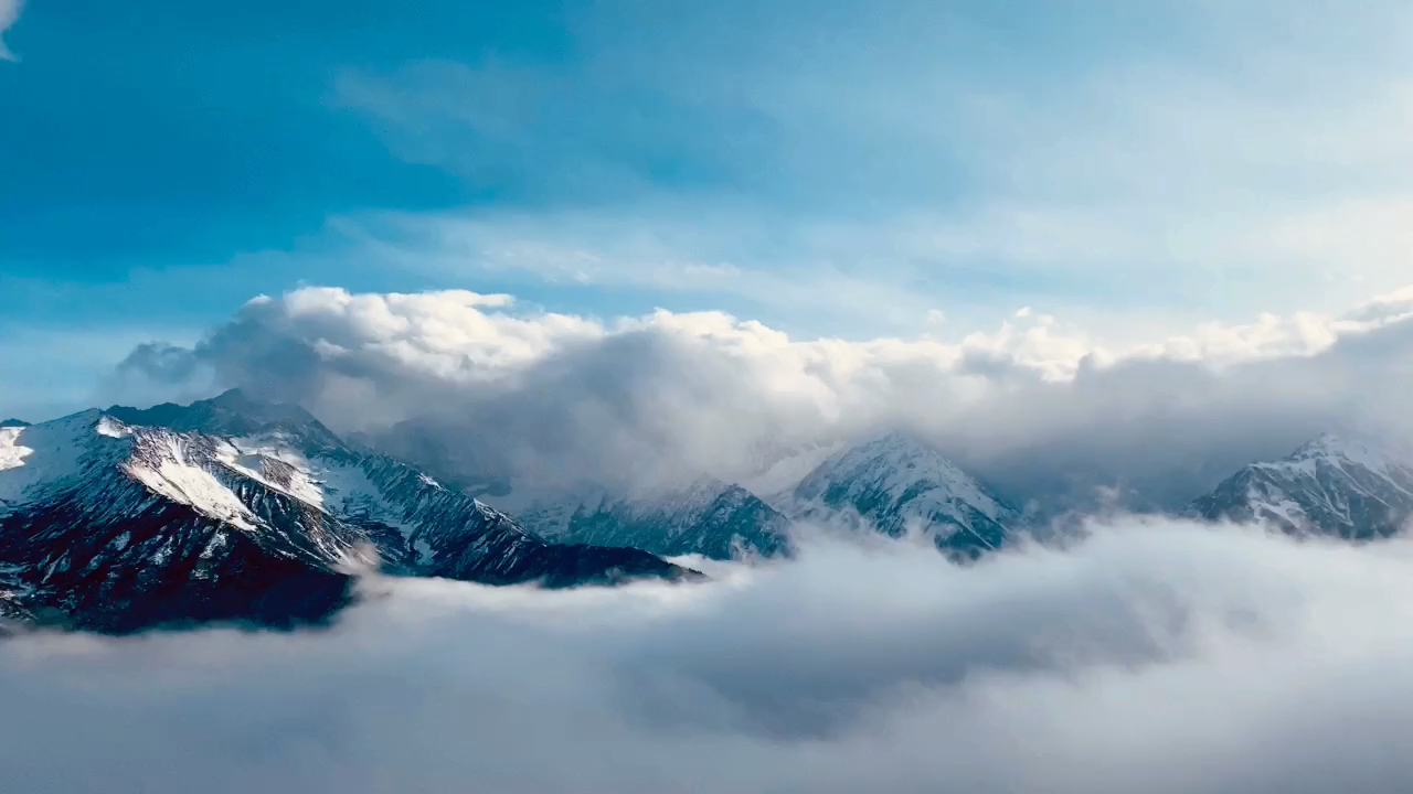 巴朗山云海风好大拨云见日