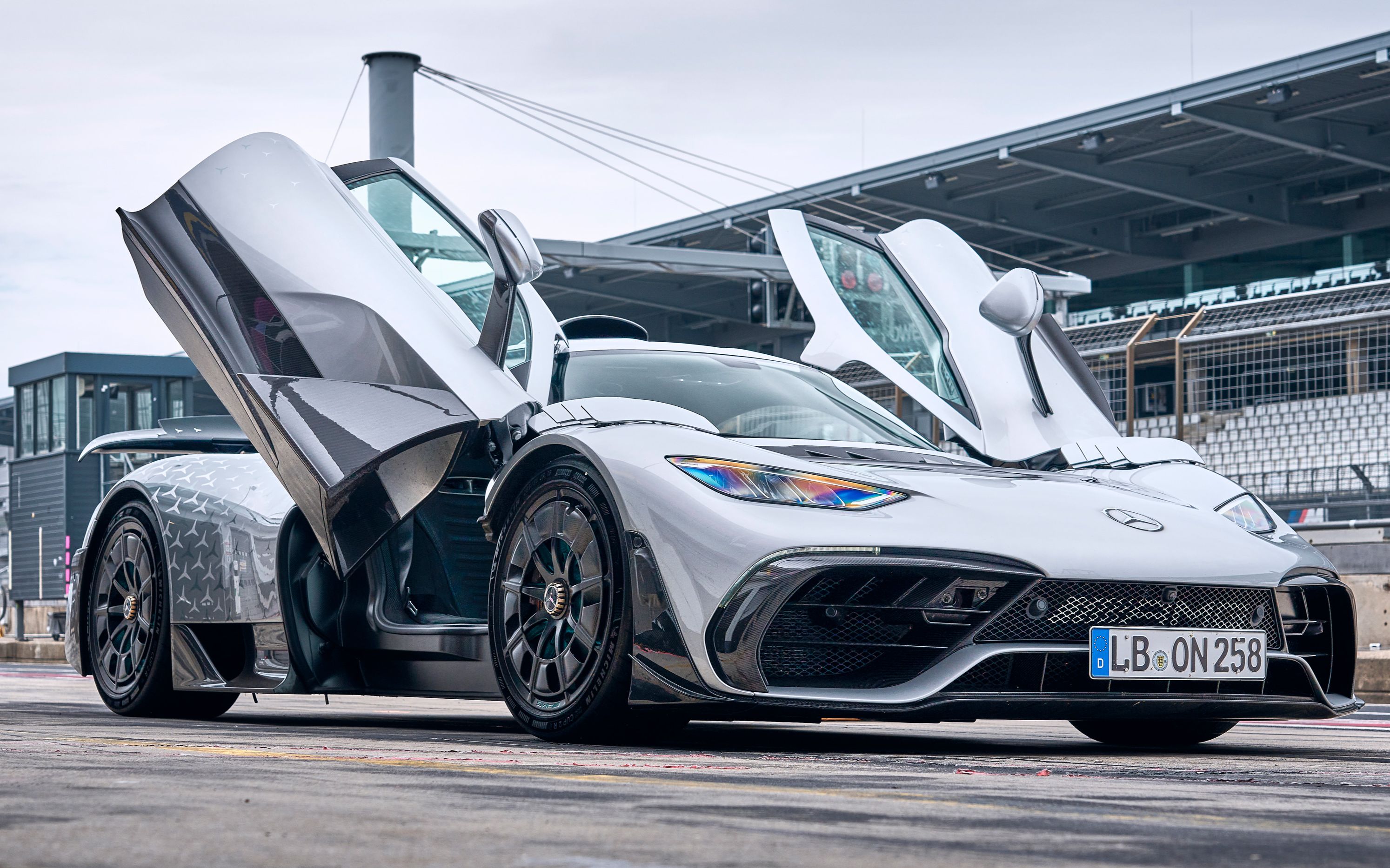 [cc] 梅奔amg one纽博格林gp赛道试驾评测 - top gear拍摄幕后介绍