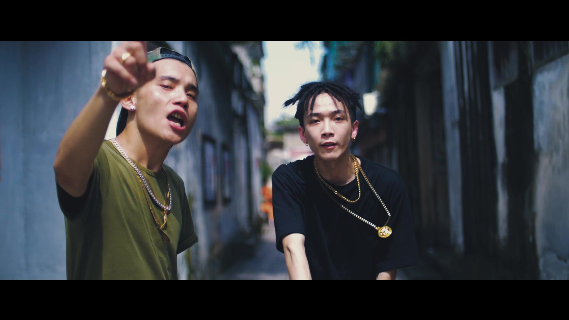 【潮语说唱】person / tizzyt 项链挂两条 (hd official video)_哔哩