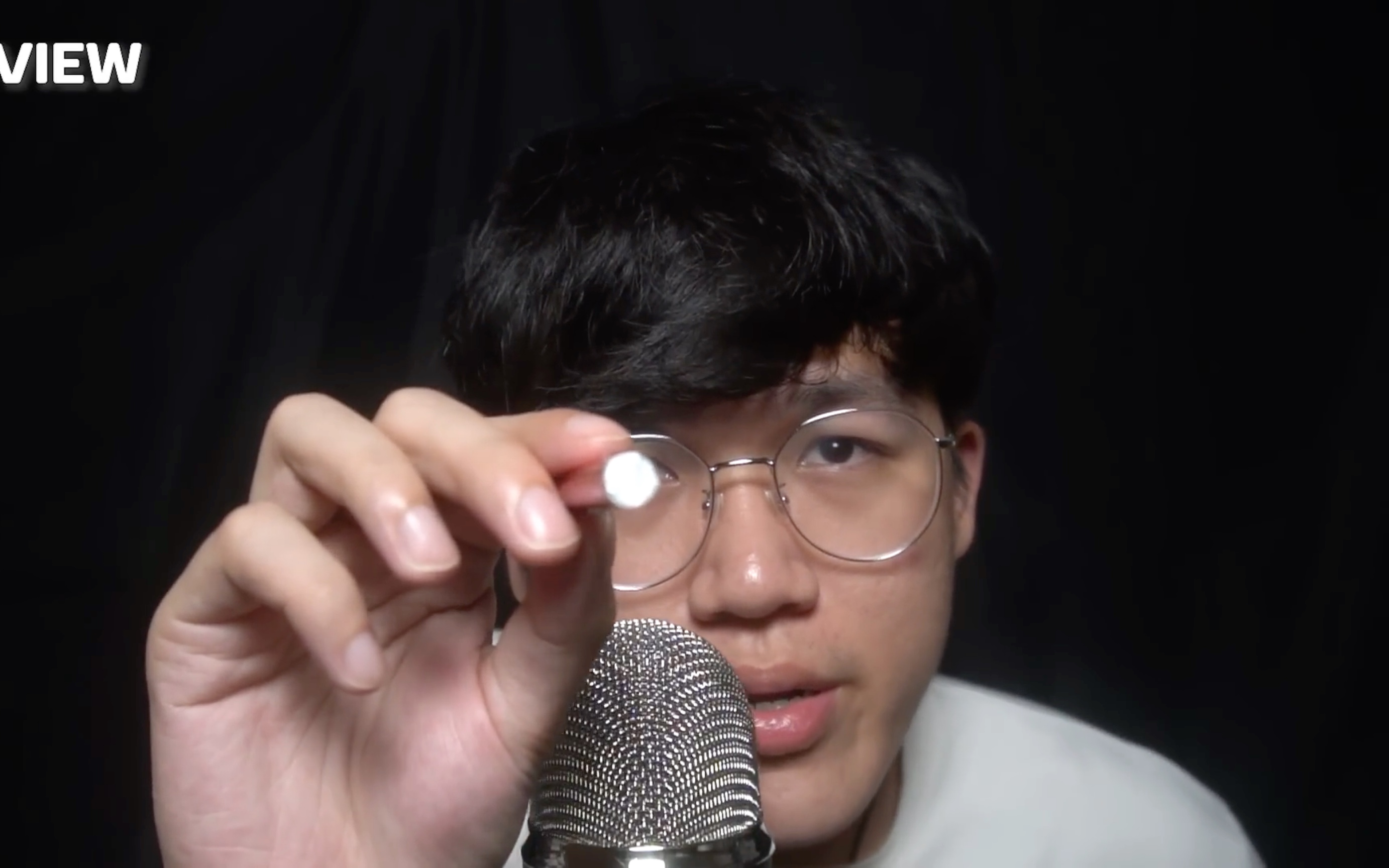 【dong小哥最新高质量助眠】敲击音,刷麦,口腔音,摸麦,低语,视觉动作