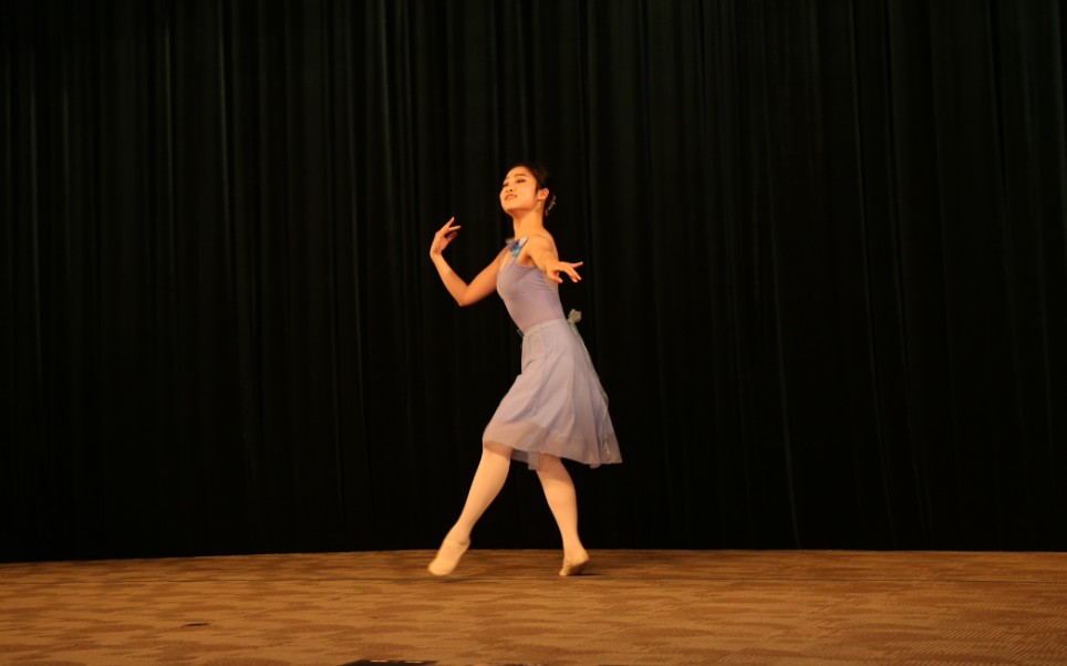 业余小透明《魔符》女变奏年会演出