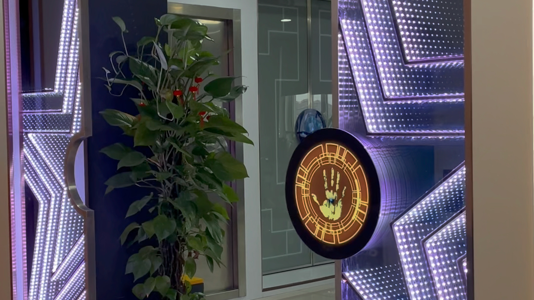 科技感应门,触控发光自动门