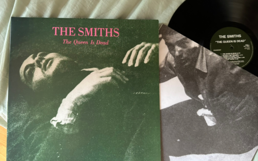 【黑胶全轨/中英字幕】英伦摇滚皇冠上的明珠神专!!The Smiths的代表专The Queen is Dead聆听哔哩哔哩bilibili