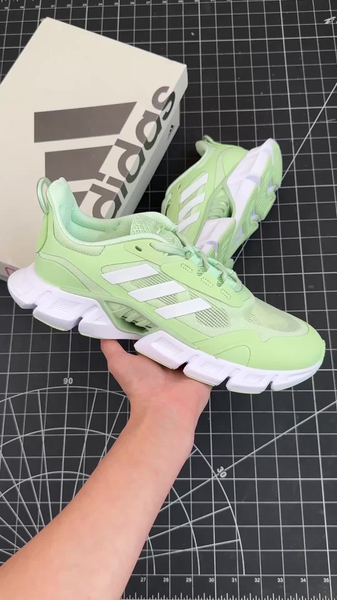 adidasclimacool清风高系列超轻量休闲运慢跑鞋绿白ywzy