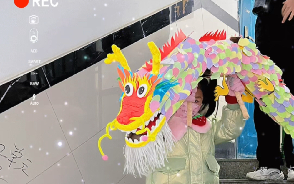 纸箱改造,废旧的纸箱变身中国龙!