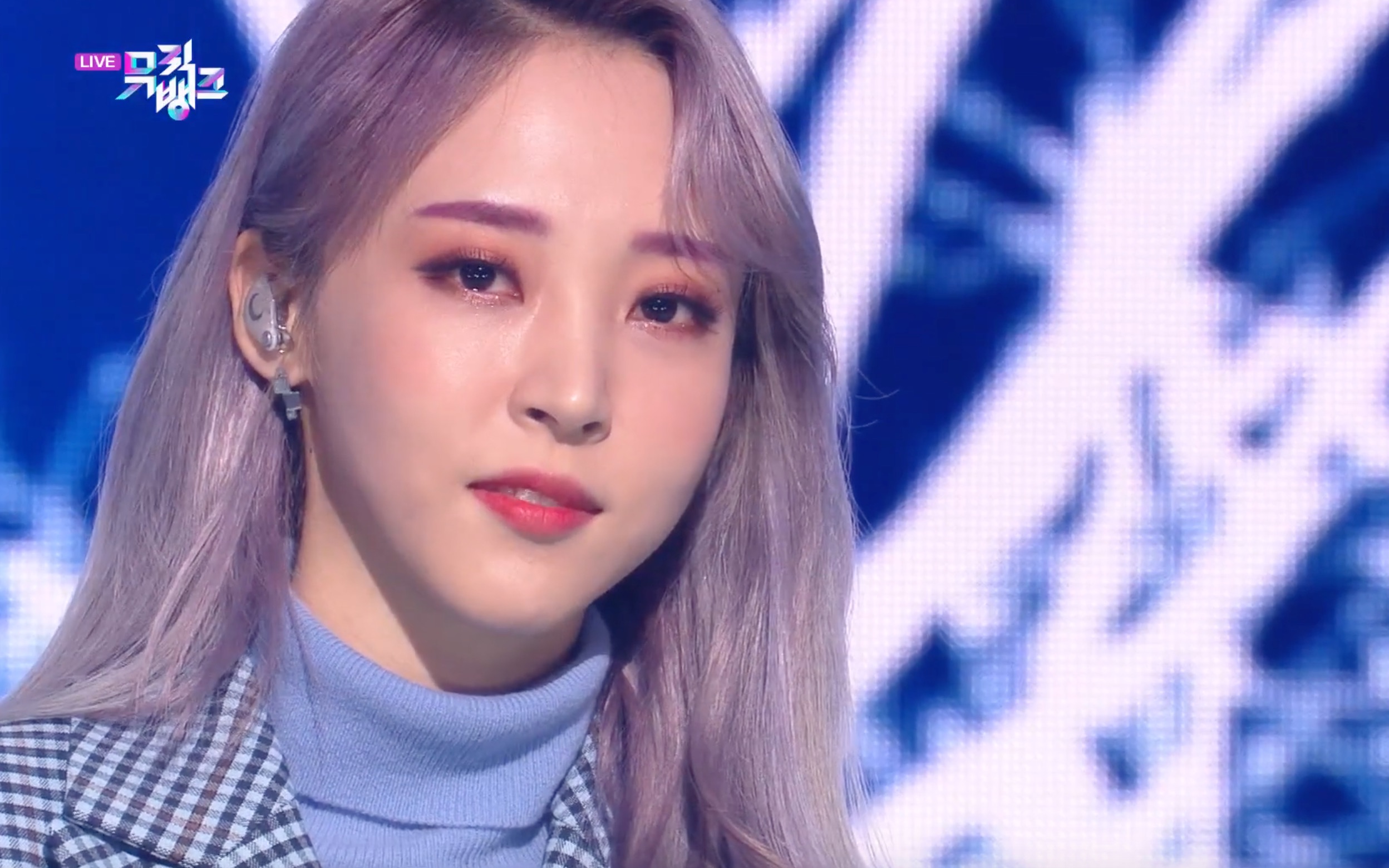 200103 音乐银行 雪(snow) - 玟星(moonbyul)