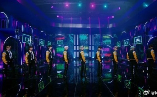 [图]NCT U《Universe (Let's Play Ball)》Stage Video