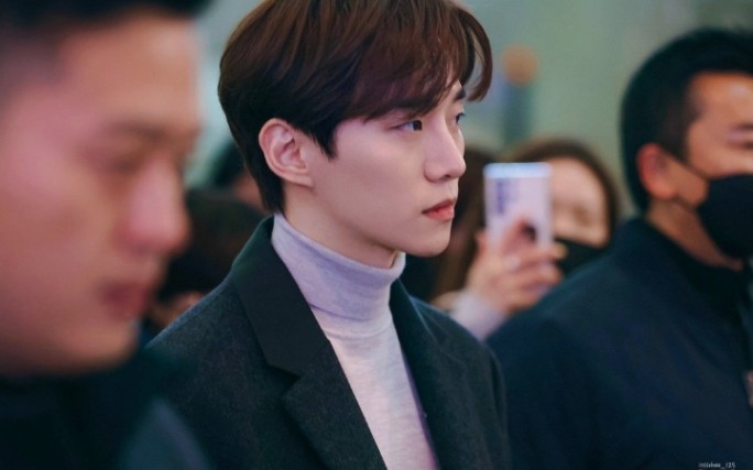 是我们认真生活的二代团没错了 2pm李俊昊可爱俏皮还一点淘气呢,歌手