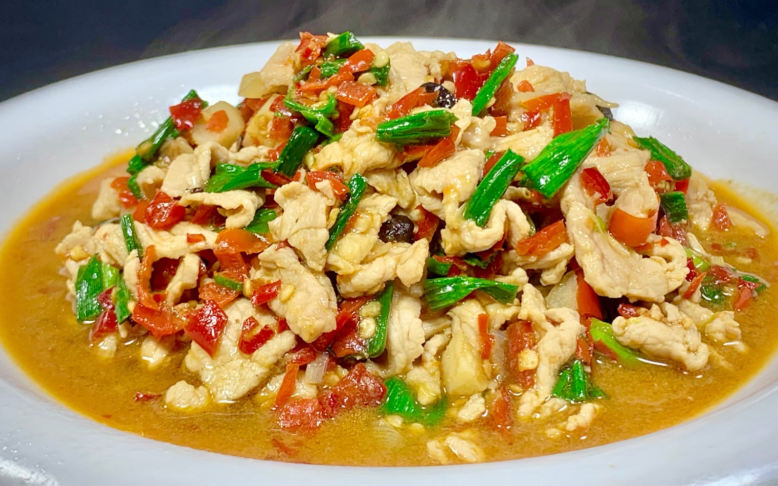 入冬必吃的剁辣椒炒肉,肉嫩鲜香,鲜辣开胃,做法简单家常超下饭