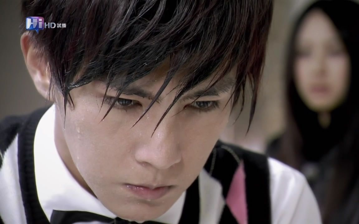 炎亚纶死神少女来自颜亚纶颜值巅峰的水灵灵的暴击