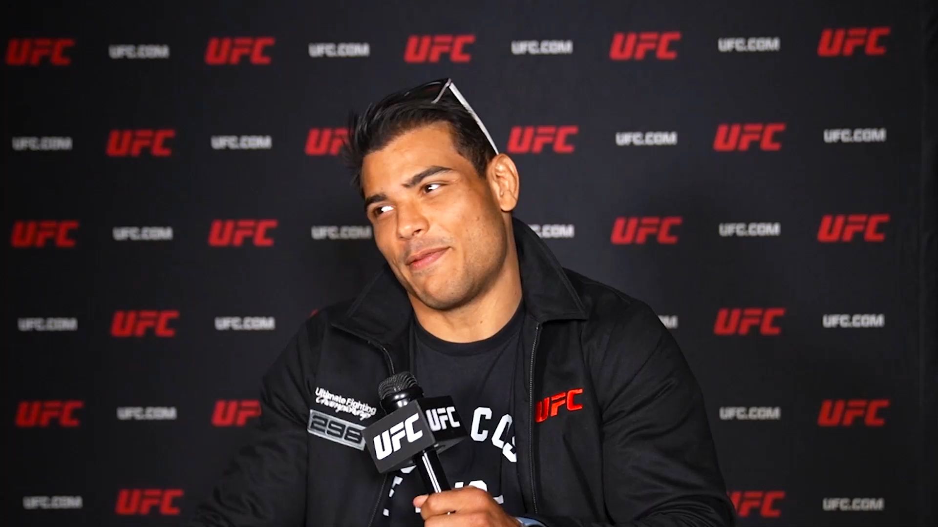 【ufc298 | 赛前采访】科斯塔:"终于能打比赛真是让我开心死了"