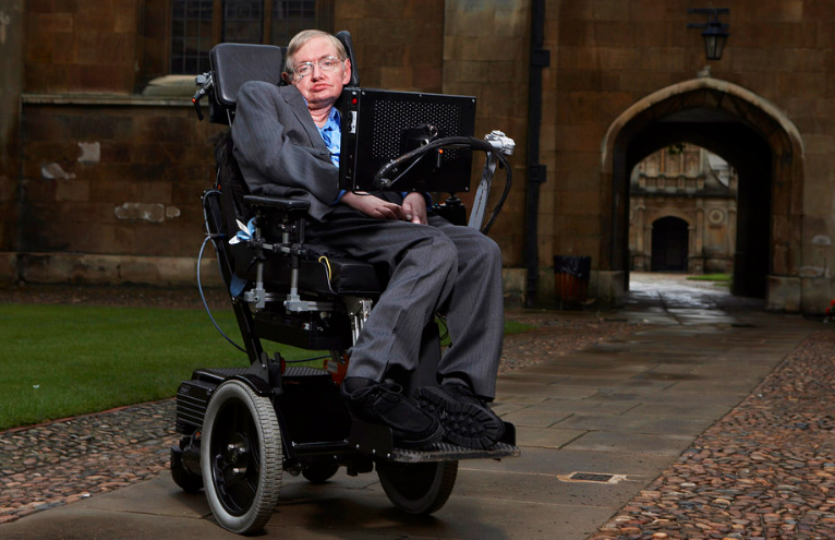 霍金全身瘫痪为何还能成为传奇?轮椅上的黑科技帮了不少忙