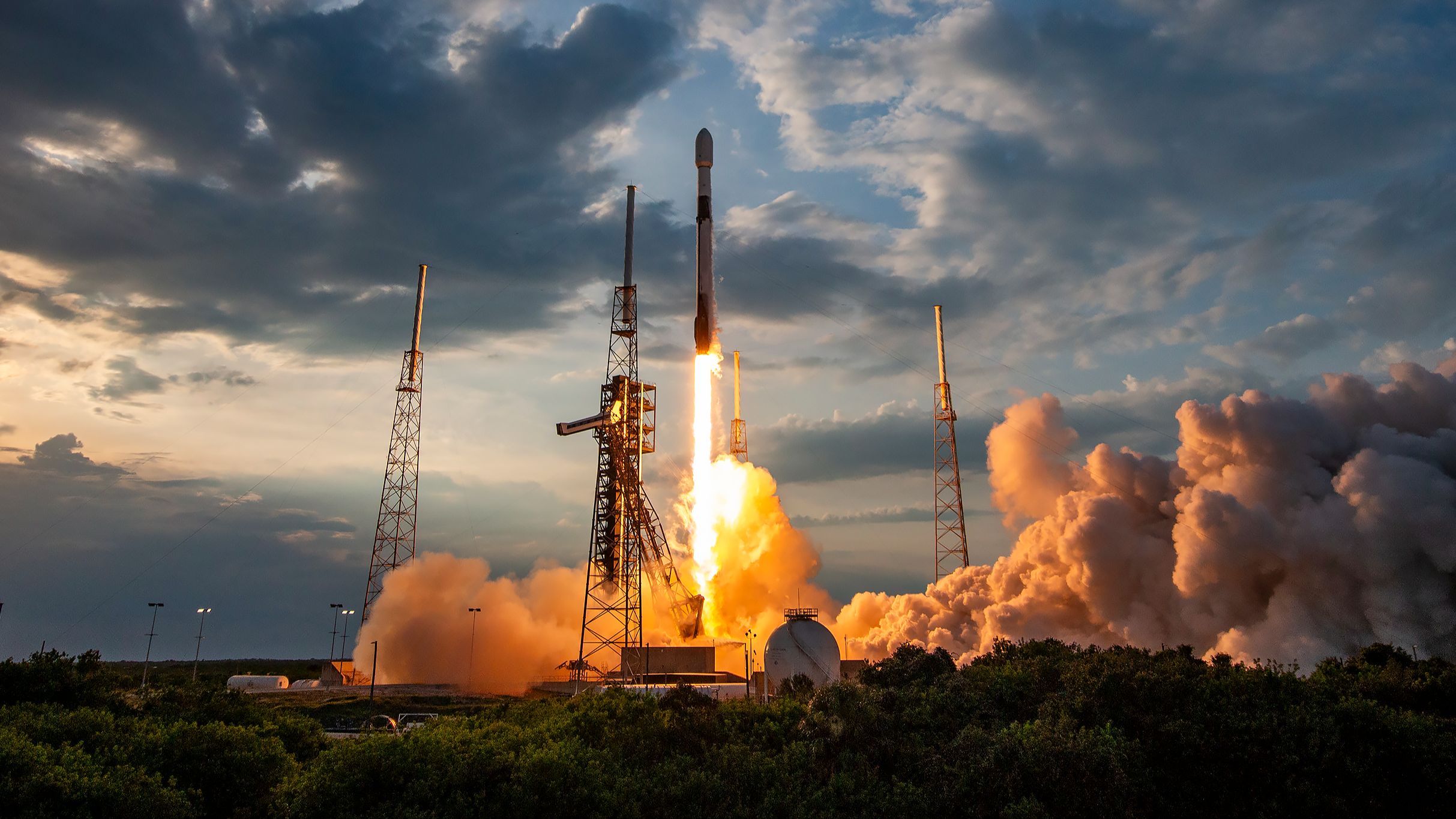 猎鹰9成功发射土耳其首颗国产通信卫星 完成2024年第69次猎鹰发射