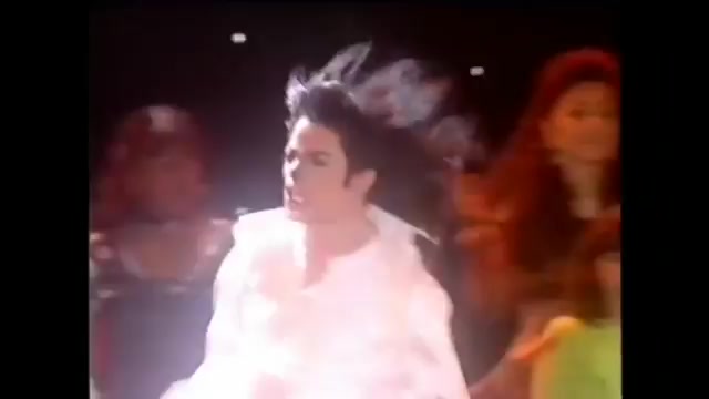 MJ1996年世界音乐大奖 Earth Song可能是最精彩的版本了哔哩哔哩bilibili