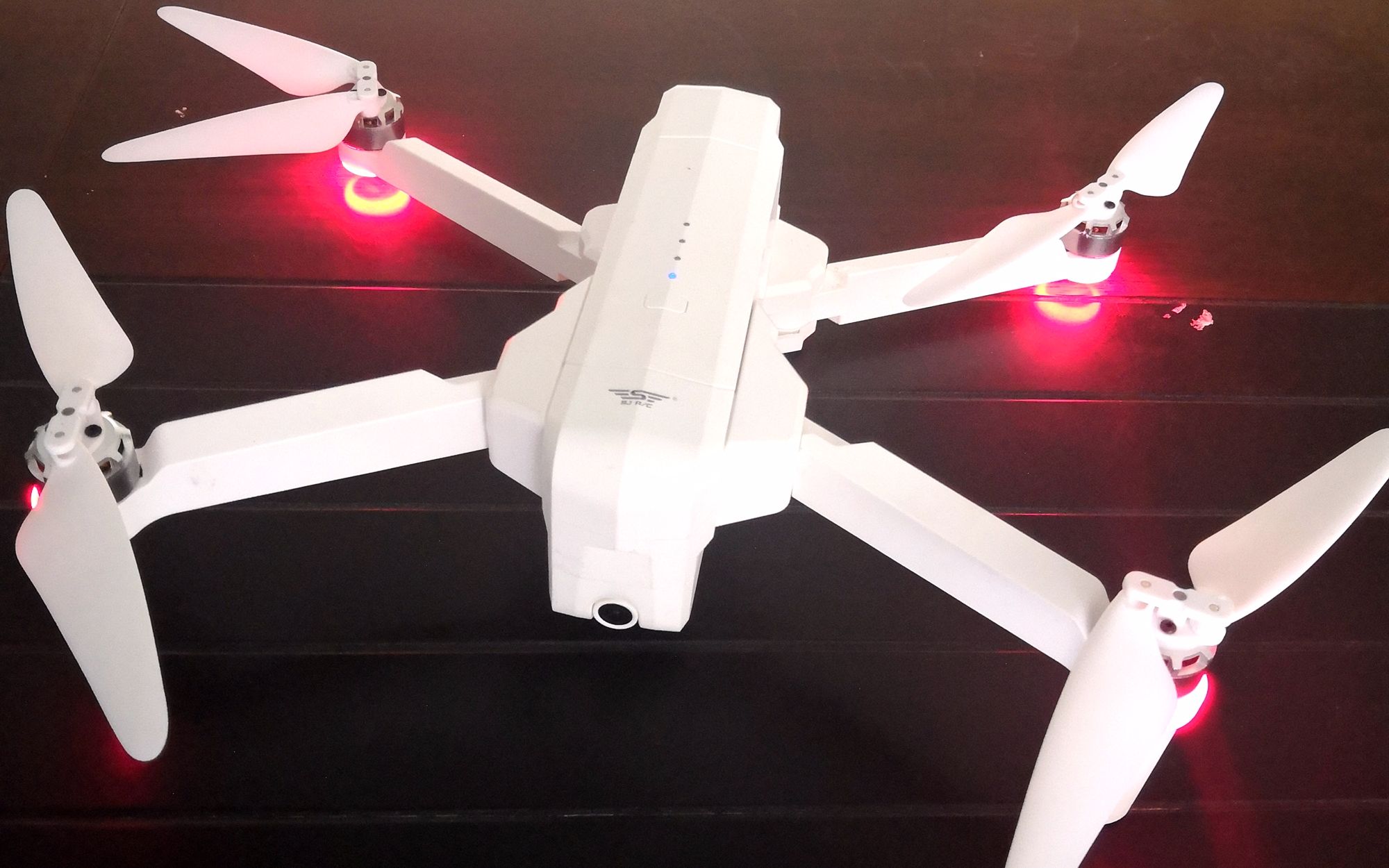 天鸽f11无人机基础教程:带双gps智能返航,新手飞行不易飞丢_哔哩哔哩