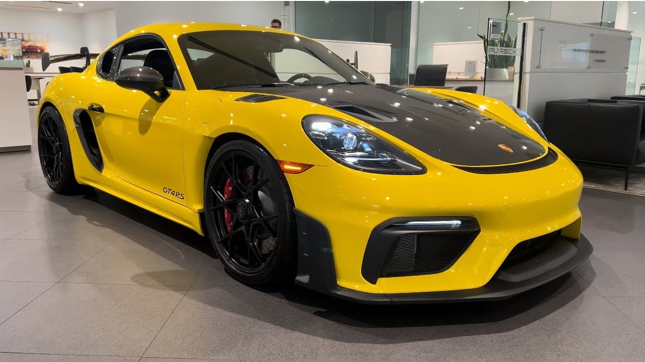 2024保时捷718 cayman gt4 rs赛车黄配黑色race tex内饰和北极灰缝线