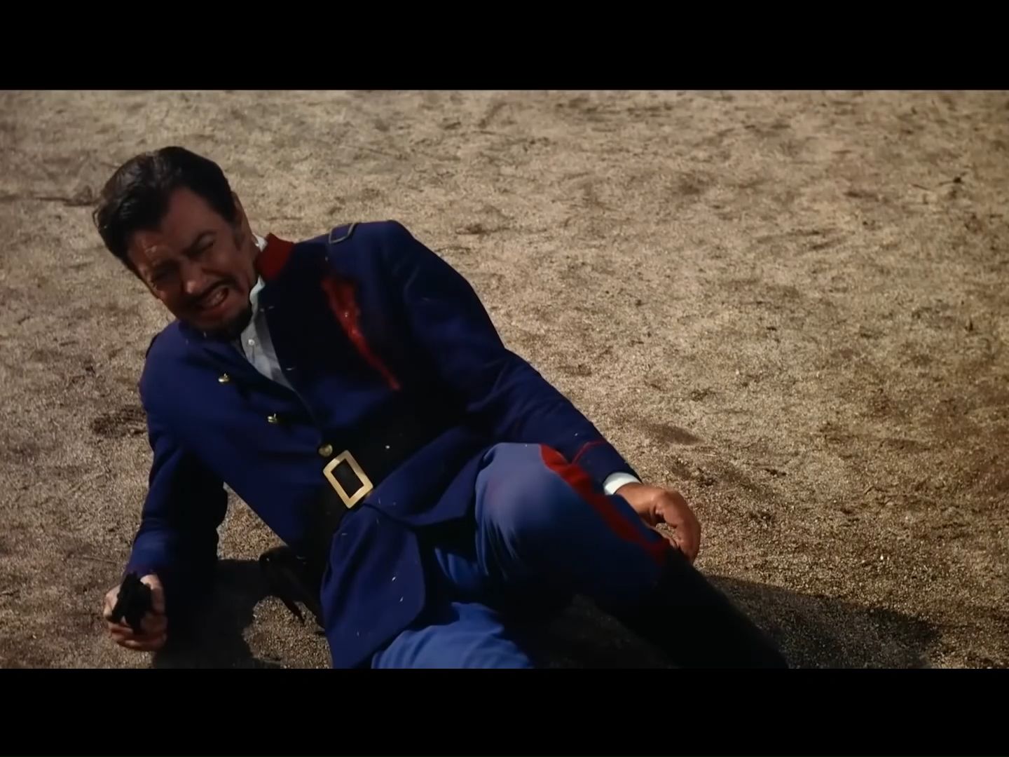 马靴军官搏斗-savage pampas