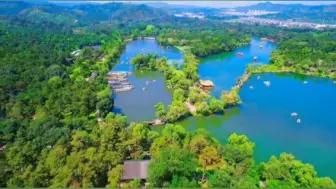 Скачать видео: 承德两天一晚怎么玩，承德避暑山庄+普宁寺+小布达拉宫，大概多少钱 #普宁寺千手千眼观世音菩萨 #小布达拉宫 #承德避暑山庄旅游攻略