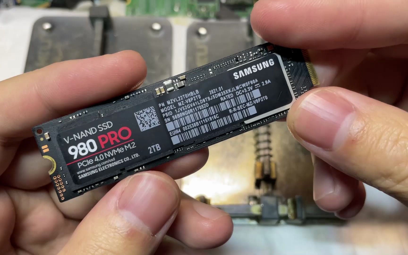 刚用1年的三星980PRO坏了