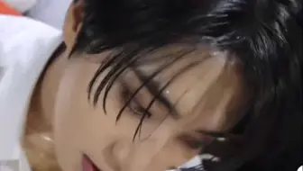 旻城是这样练胸的
