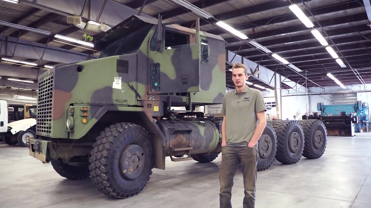 卡车党欢呼吧奥什科什m10708x8重型拖车