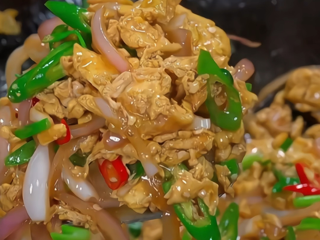 洋葱炒鸡蛋做法简单又下饭,#家常菜