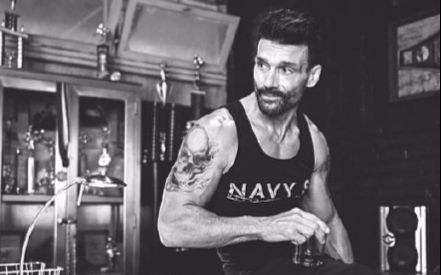 [图]【Frank Grillo】个人剪辑 creepin up on you