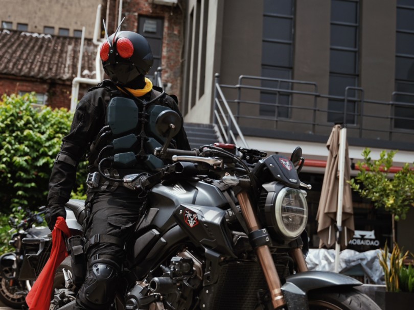 痞子版新假面骑士-修卡骑士