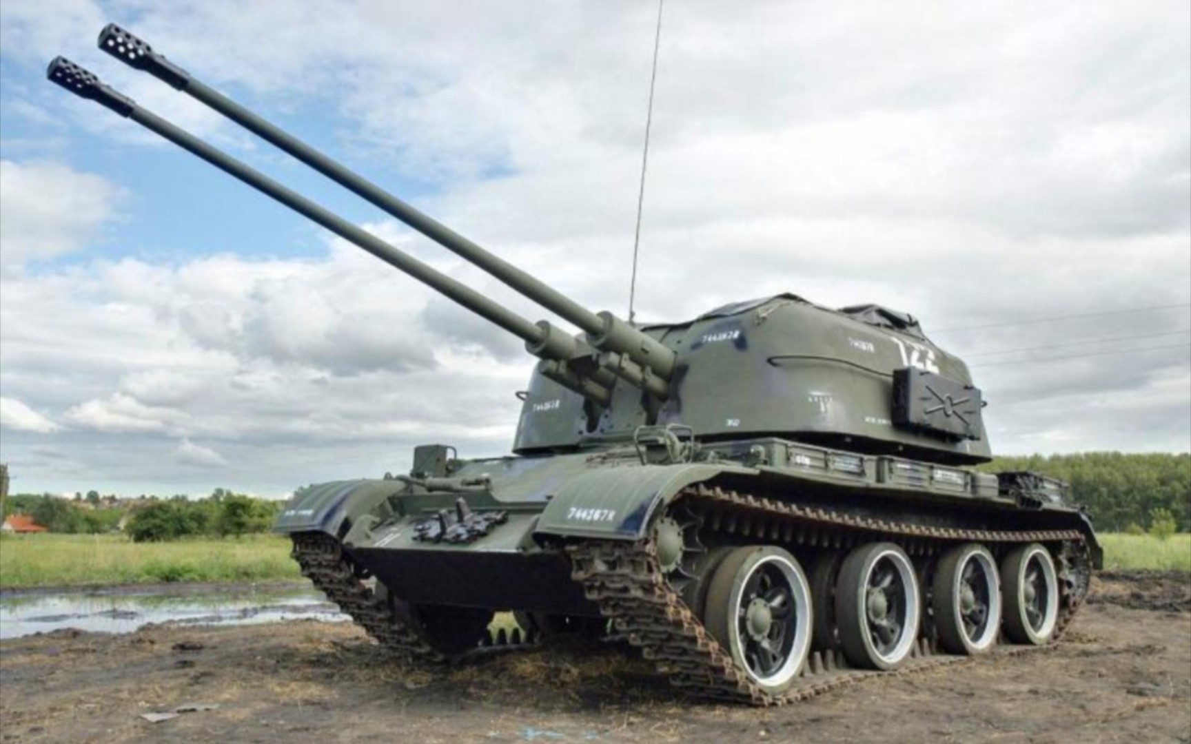 真天启坦克—zsu-57-2式自行高射炮