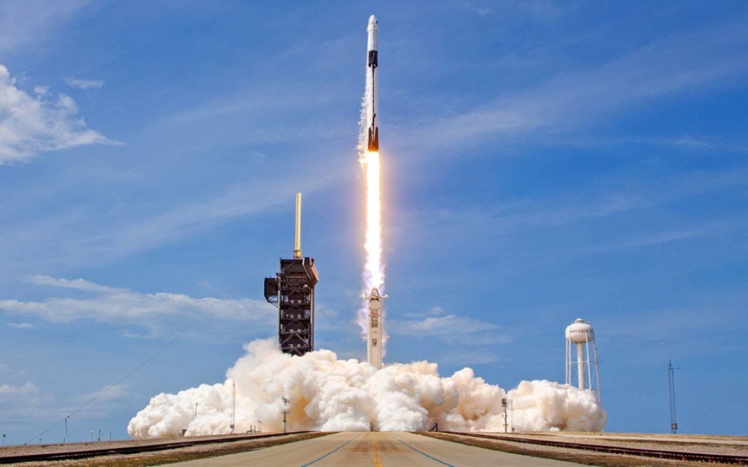 美国航天局spacexdemo2号任务发射至国际空间站spacex猎鹰9火箭