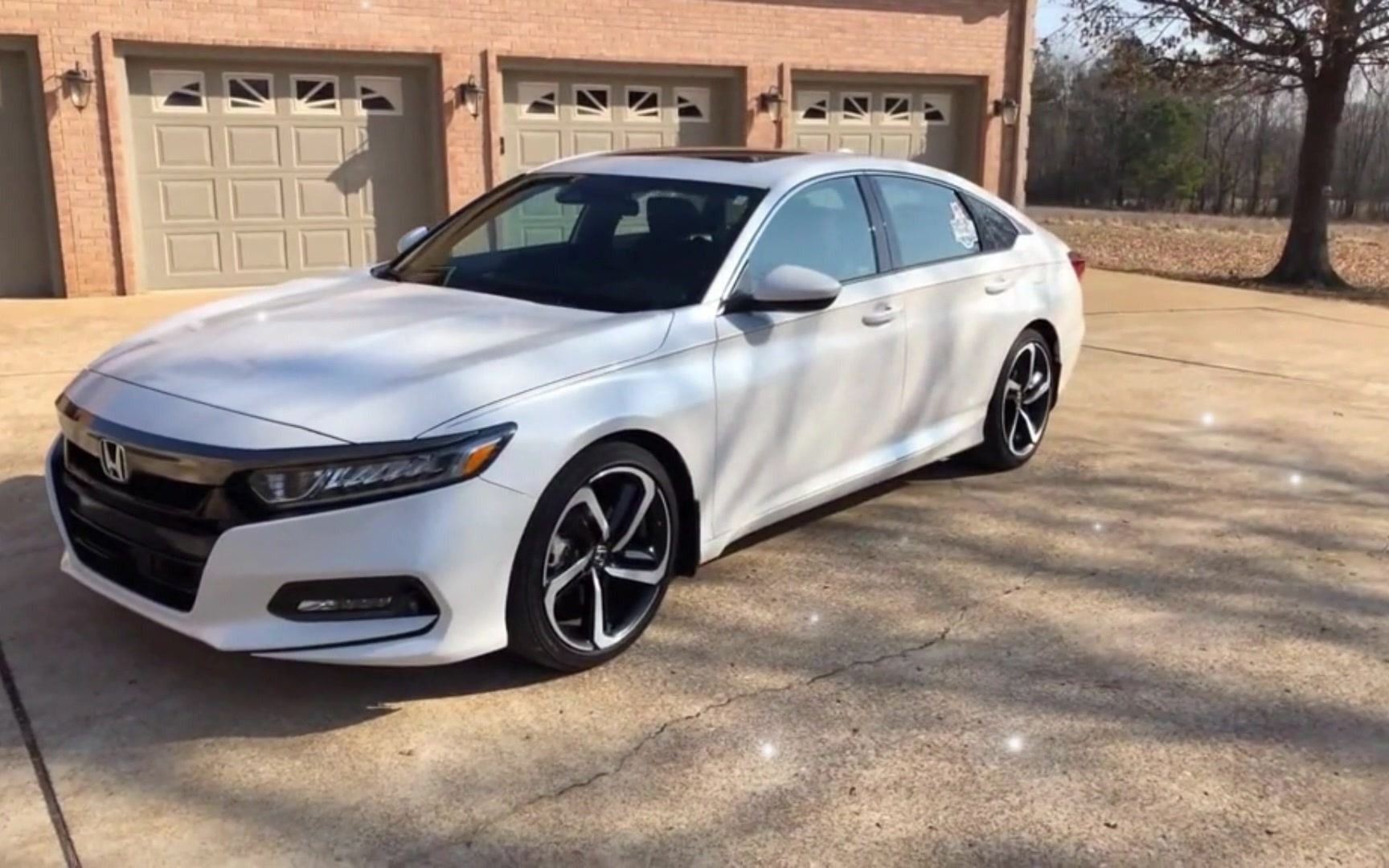 第十代本田雅阁sport 2.0t 10at 252马力