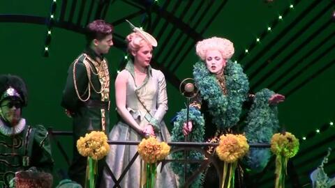 Wicked 12-29-2013 Gina Beck & Alison Luff Act II Part 1-哔哩哔哩