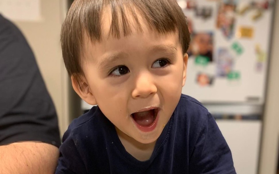 26ins更新.大头儿子本特利吃饭饭